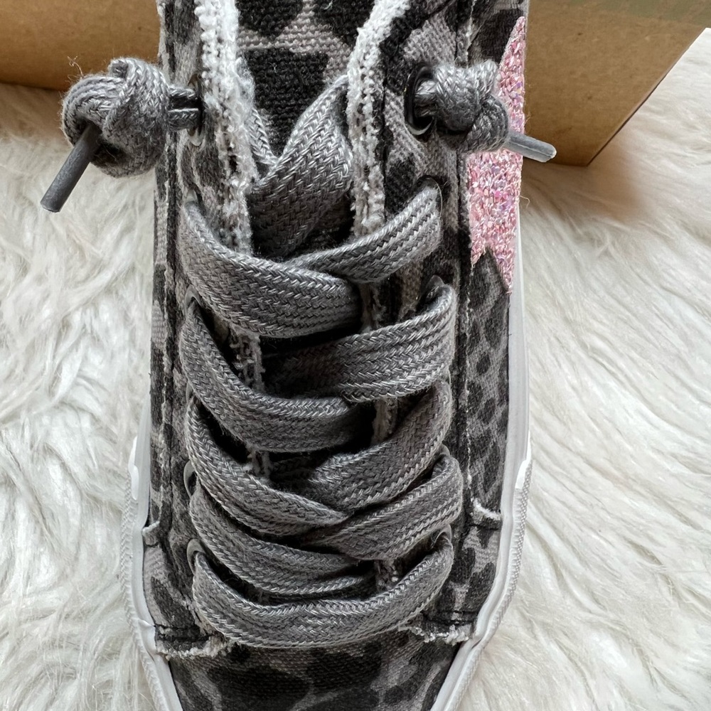 Very G Cosmic Leopard Sneakers - Picture 6 of 6